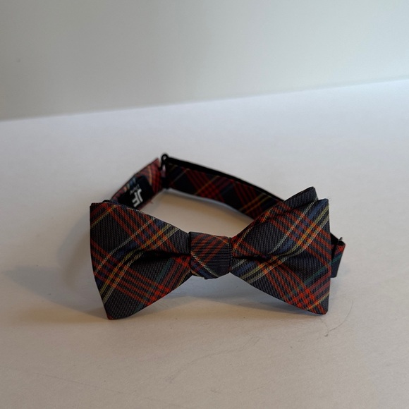 jf j.ferrar Other - jf j.ferrar Black and Red Tartan Plaid Bow Tie